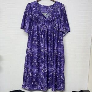 Anthony Richards women’s house dress